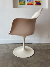 Load image into Gallery viewer, Vintage Authentic Eero Saarinen For Knoll Tulip Armchairs with Original Upholstered Cushion
