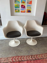 Load image into Gallery viewer, Vintage Authentic Eero Saarinen For Knoll Tulip Armchairs with Original Upholstered Cushion
