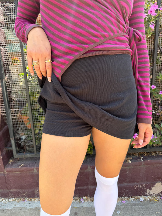 Lisa Says Gah Darcy Skort - Black