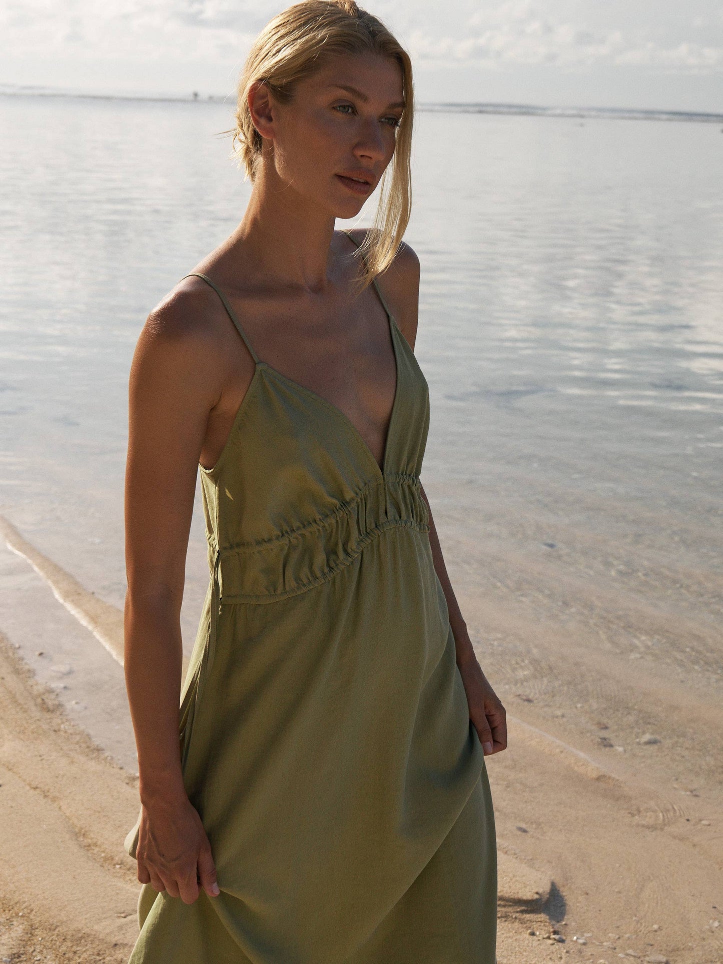 Sofia Ties Maxi Dress in khaki