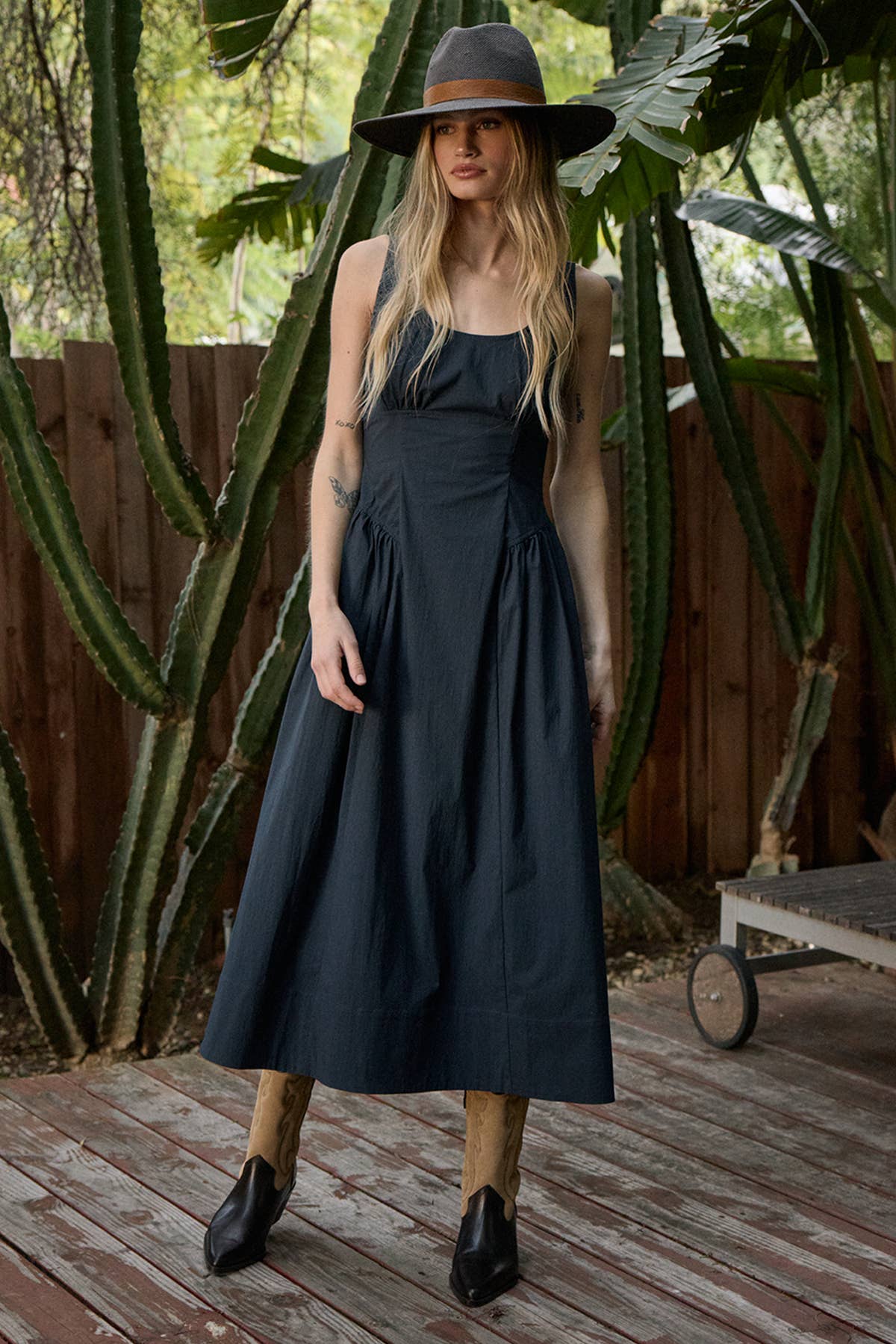 Gathered Waist Midi Dress - NAVY