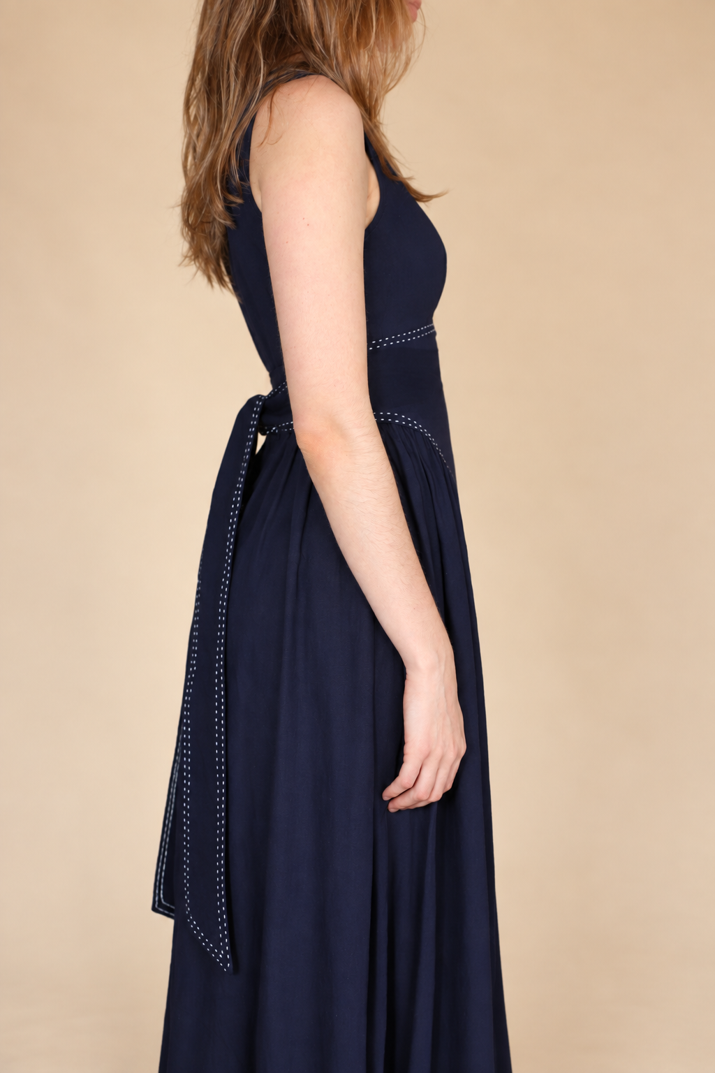 TIE BACK CONTRAST STITCH MIDI DRESS: DARK NAVY