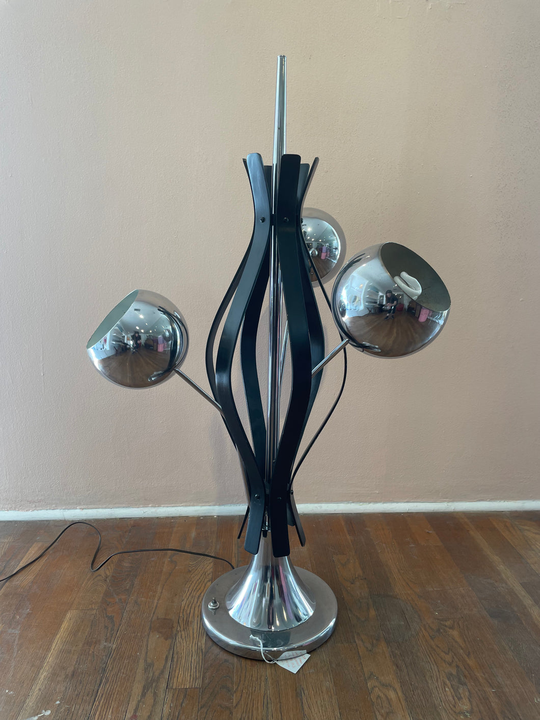 Vintage MCM 3 Eyeball & Wooden Detail Table Lamp