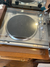 Load image into Gallery viewer, Vintage Sony PS-T22 Direct Drive Turntable
