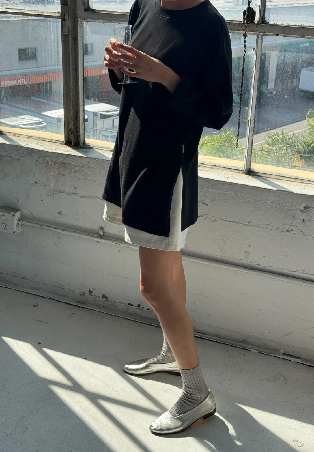 Le Bon Shoppe - Sunday Tee in "True Black"