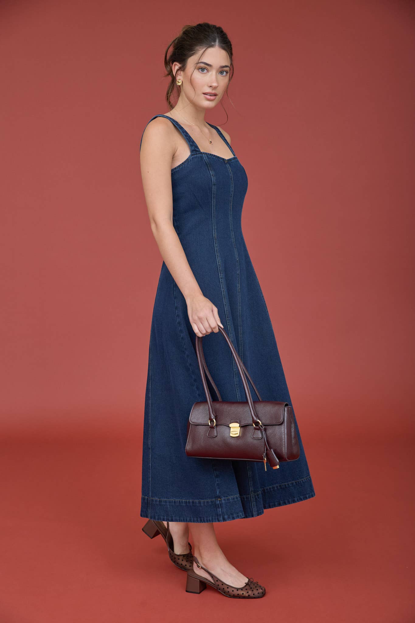 SWEETHEART SLEEVELESS DENIM MIDI DRESS : DARK DENIM