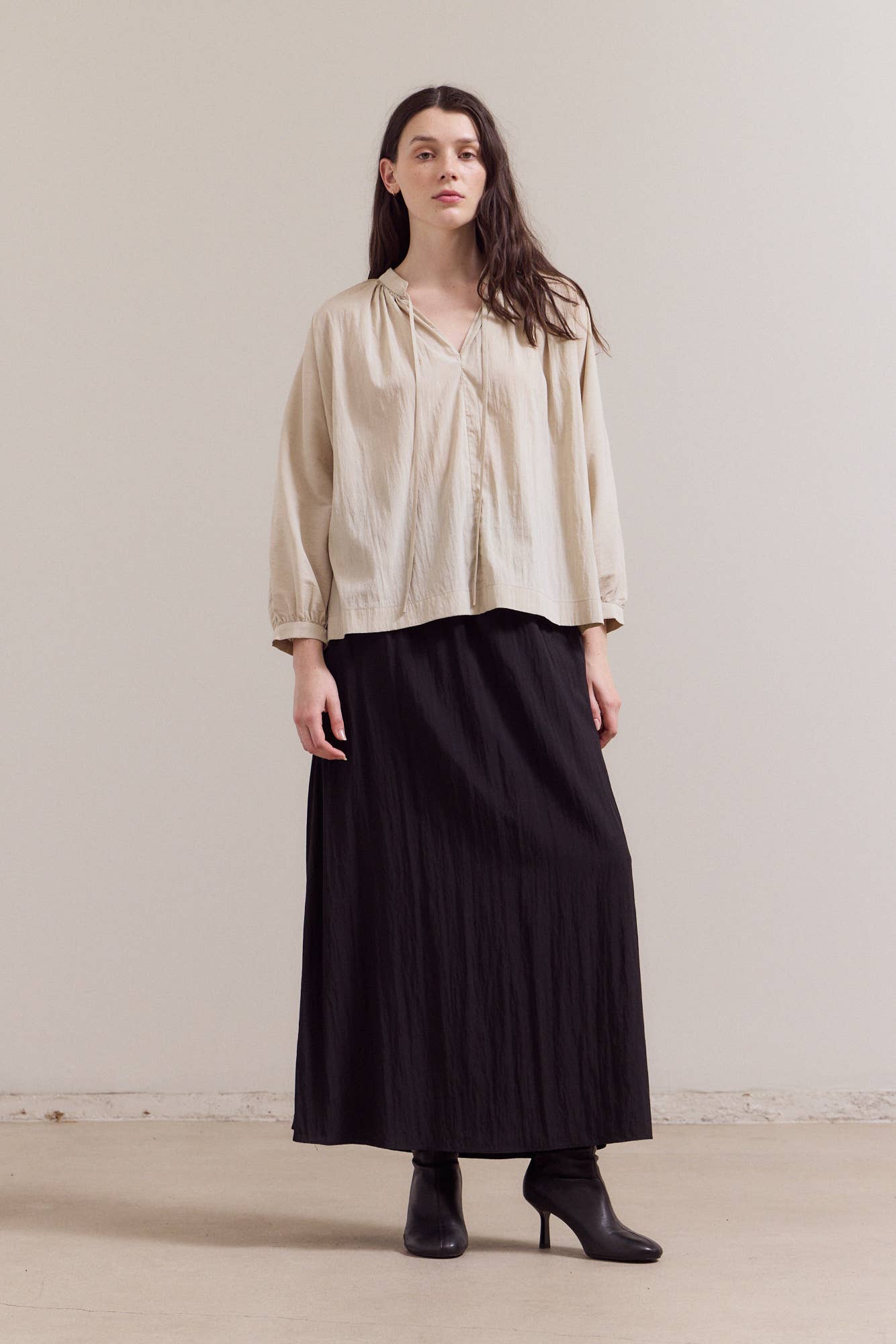 TENCEL TIED BLOUSE: ECRU SMALL
