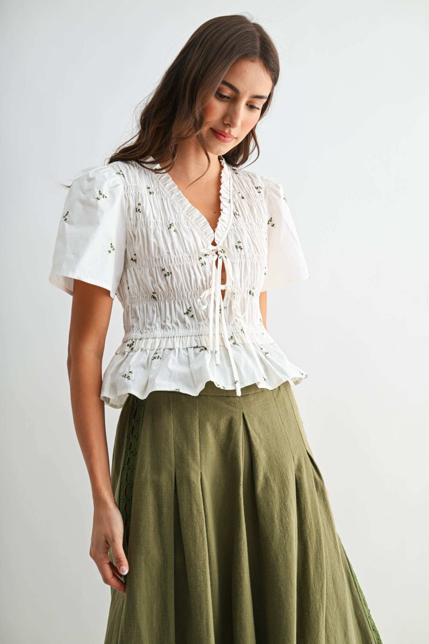 Embroidered Cotton Peplum Blouse with Pleated: IVORY MULTI
