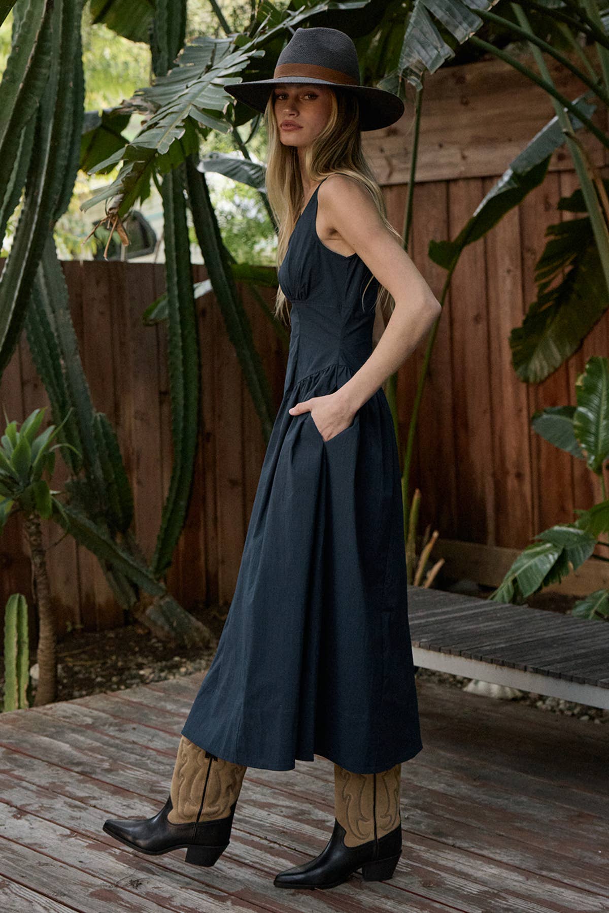 Gathered Waist Midi Dress - NAVY