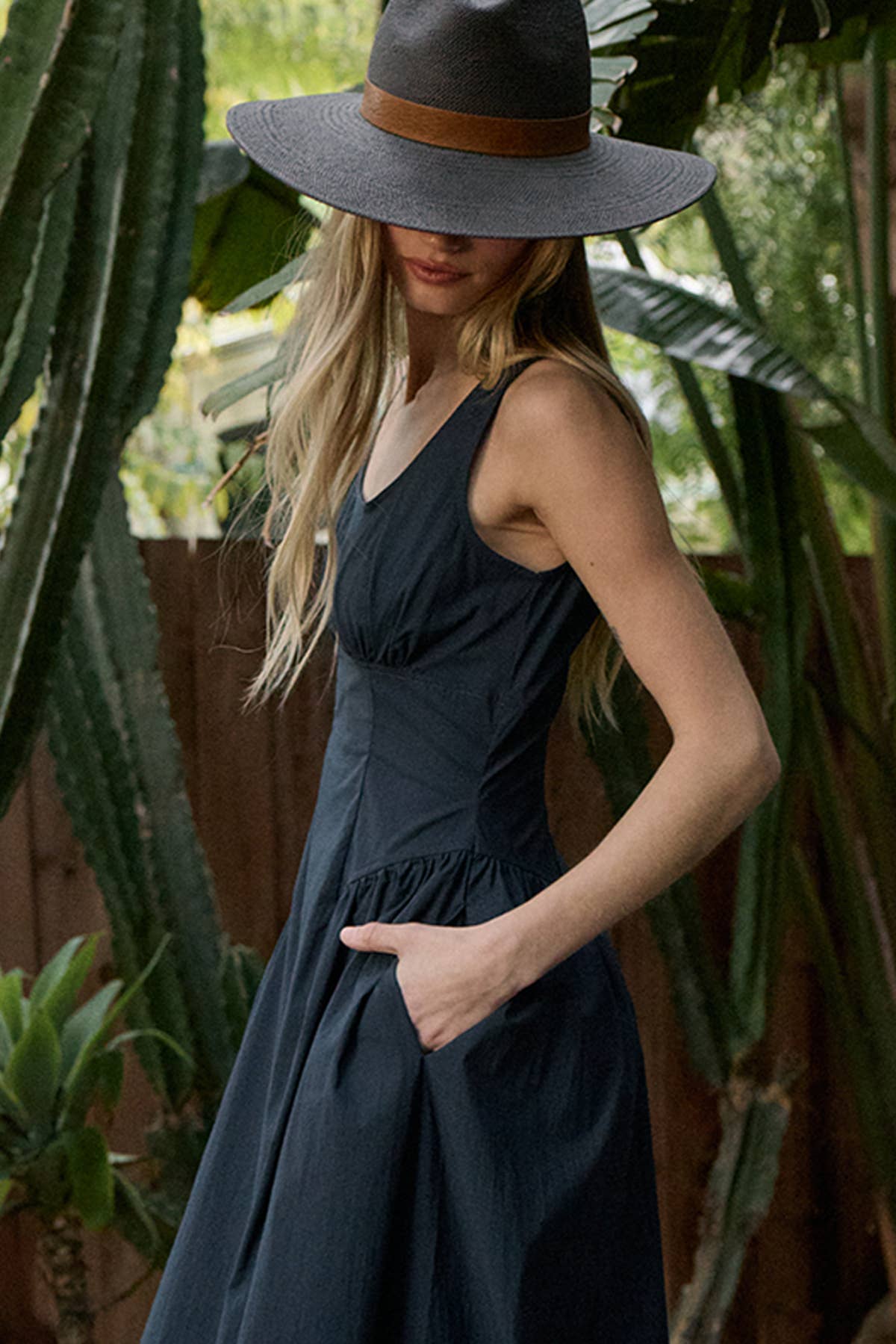 Gathered Waist Midi Dress - NAVY